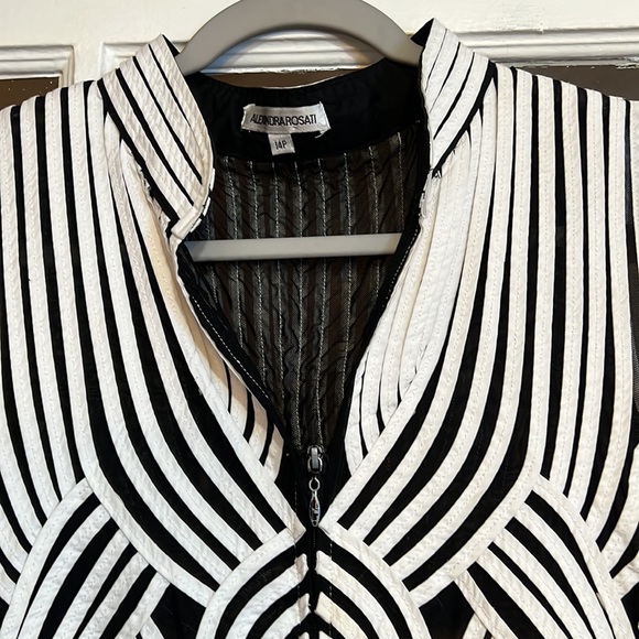 Alexandra Rosati Zip Vest - Picture 2 of 7